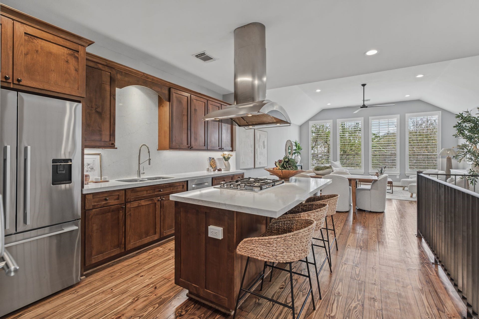 1517 Blair Street, Houston, TX 77008 A spacious pantry and abundant cabinetry provide plenty of storage.