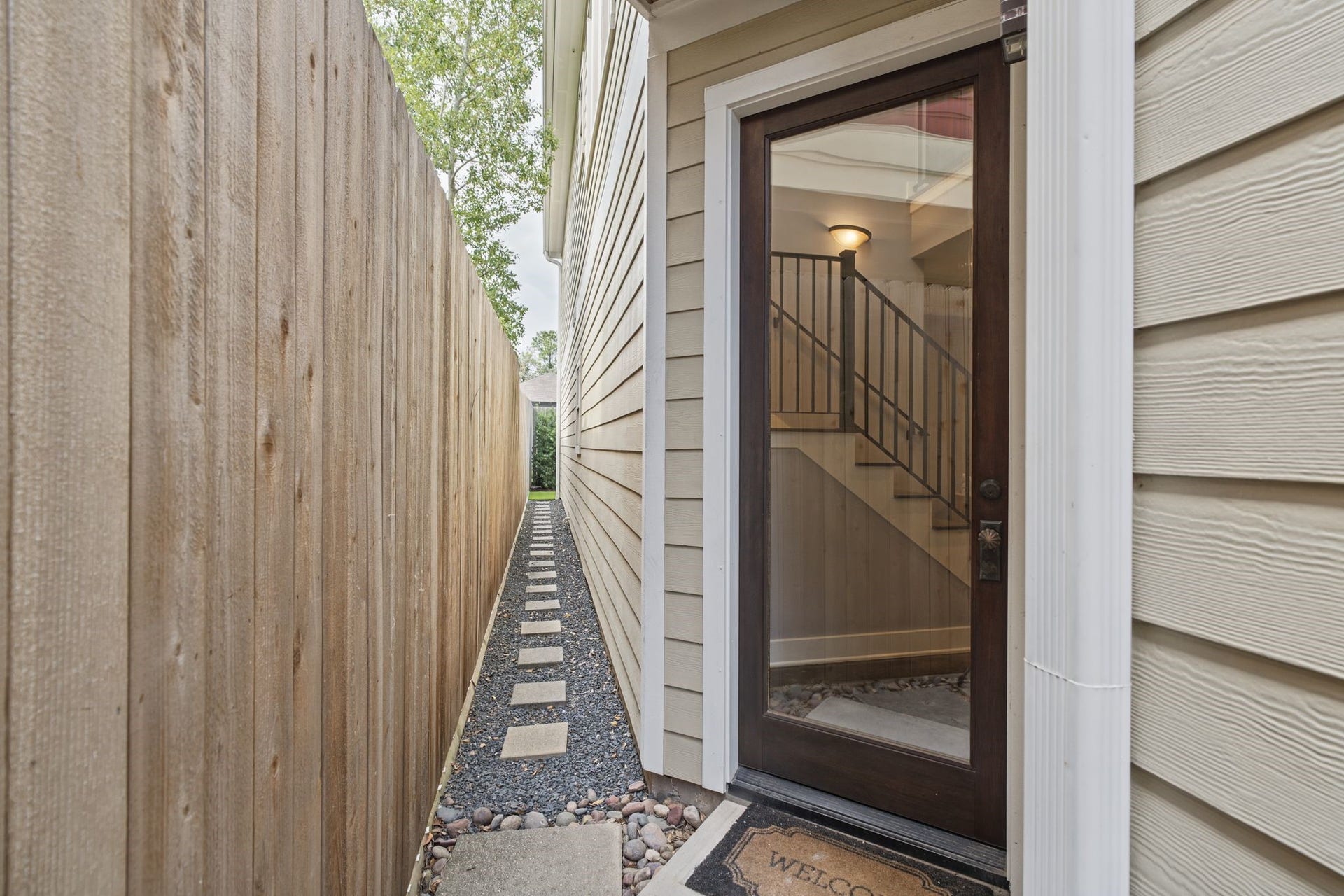 1517 Blair Street, Houston, TX 77008 A 2-story residence steps away from the Nicholson Hike and Bike Trail.