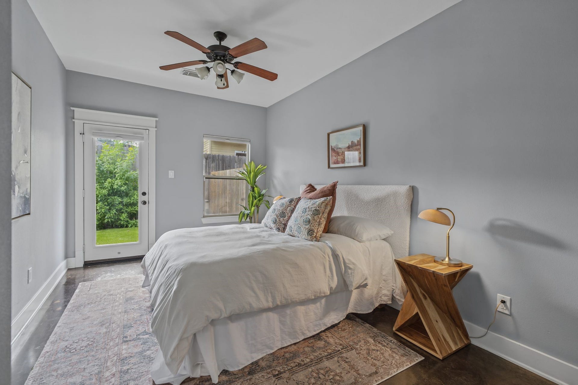 1517 Blair Street, Houston, TX 77008 This first floor bedroom offers direct access to the private backyard.