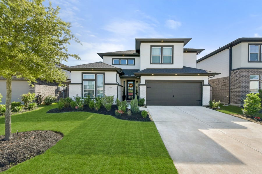 Property photo for 5107 Shimmering Brook Lane, Fulshear, TX