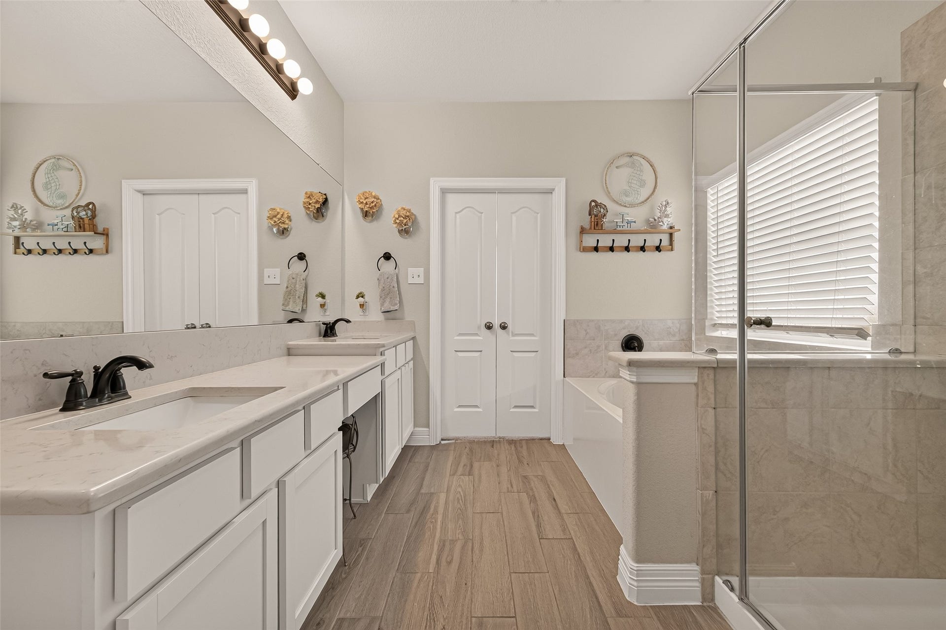 3603 Gentle Meadow Drive, Richmond, TX 77406 Double sinks and seated vanity area