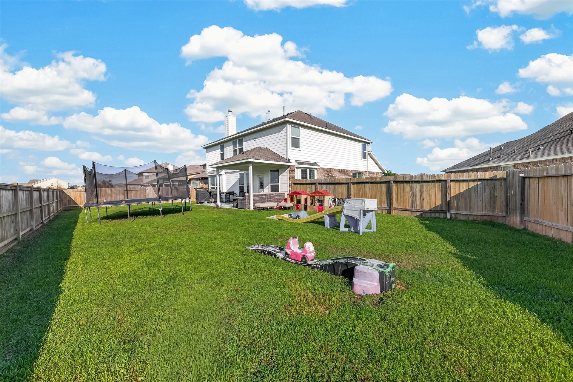 3603 Gentle Meadow Drive, Richmond, TX 77406 WOW!! Spacious yard and perfect room to enjoy