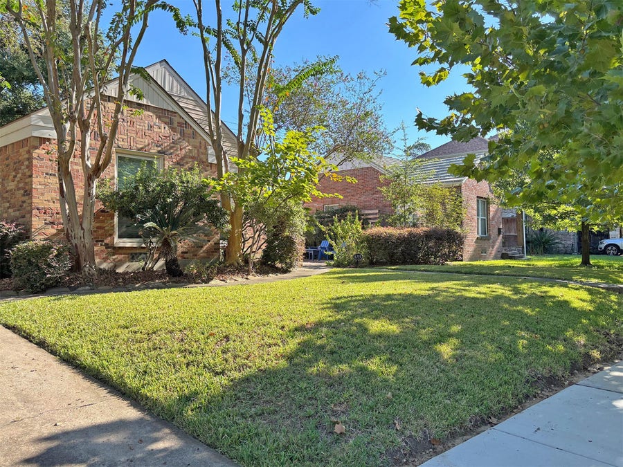 Property photo for 6719 Meadowlawn Street, Houston, TX