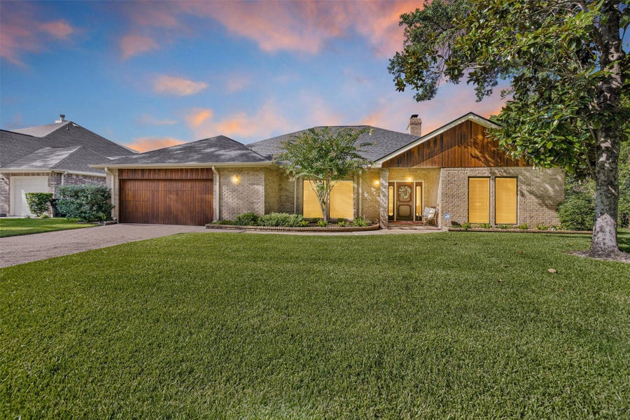 Property photo for 11710 Willowrun Drive, Montgomery, TX