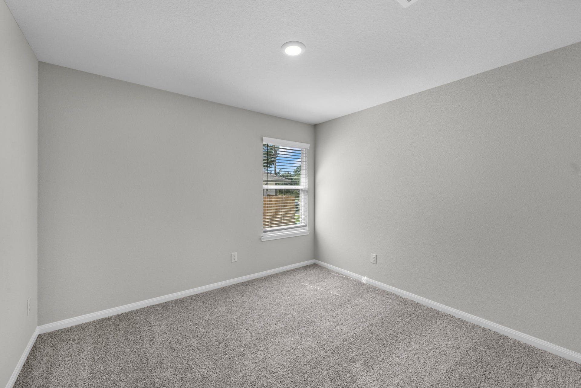 26439 Lakeshore Drive, Hempstead, TX 77445 View of guest bedroom #1 of 2.
