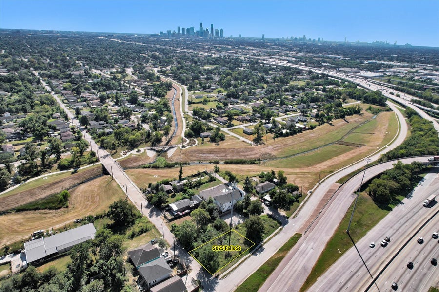 Property photo for 5025 Falls Street, Houston, TX