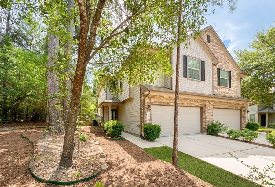 Property photo for 3 Fairlee Court, Magnolia, TX
