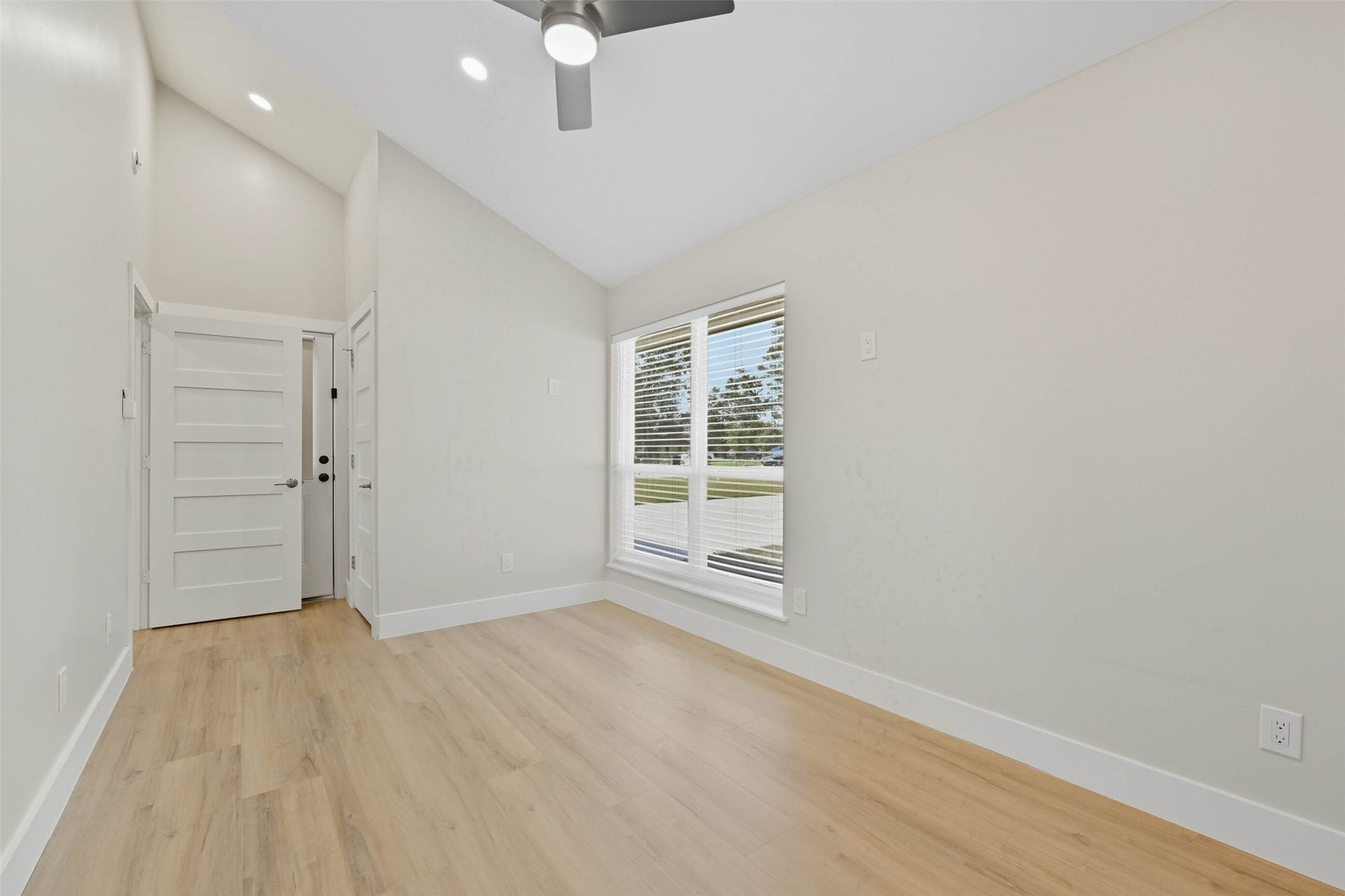 10930 White Thorn Street, #B, Houston, TX 77016 The property features modern paneled doors, elegant base boards, and commercial grade white oak luxury vinyl plank flooring.