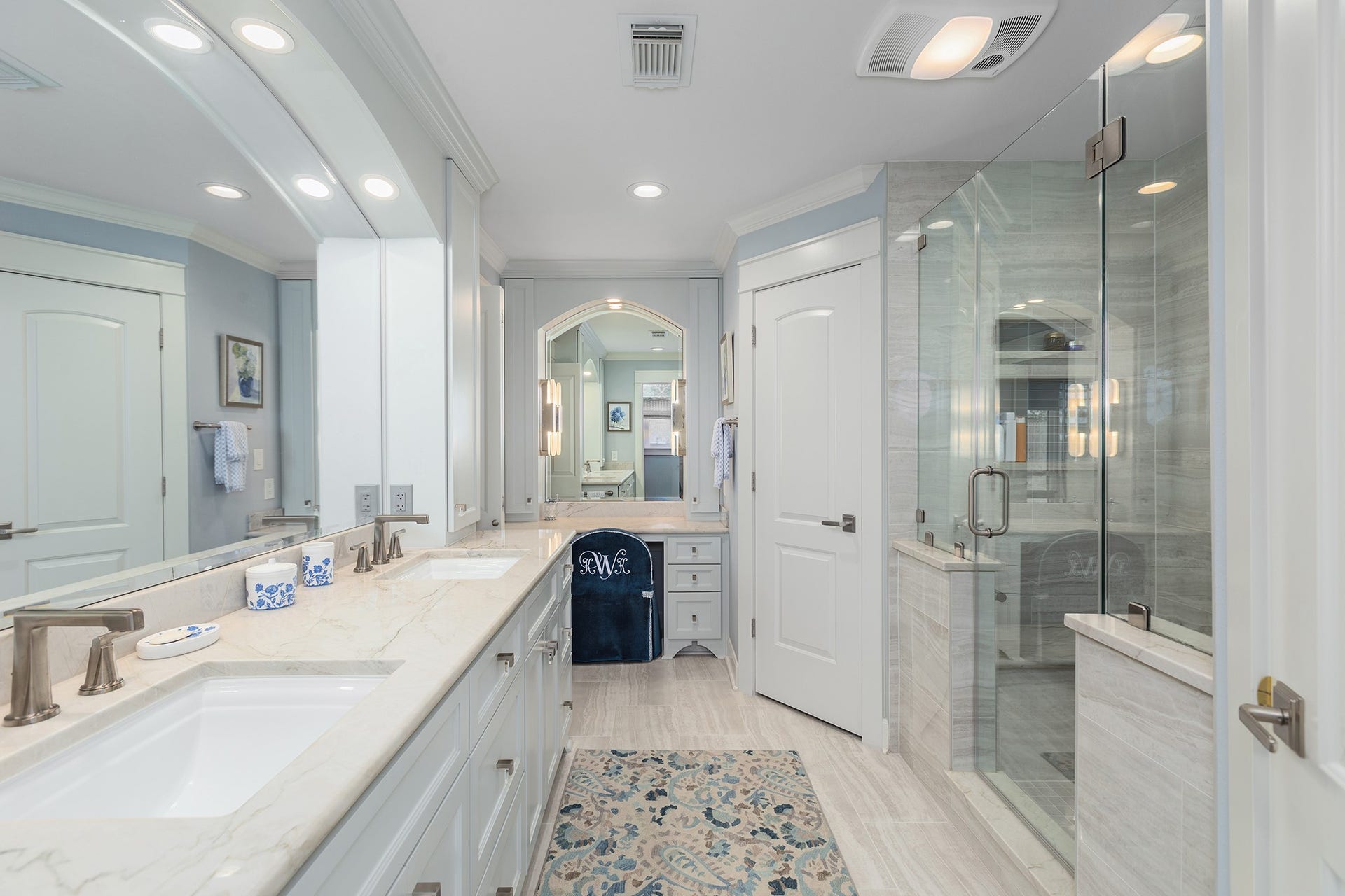 906 Eva Drive, Katy, TX 77493 Great use of space with custom cabinetry throughout