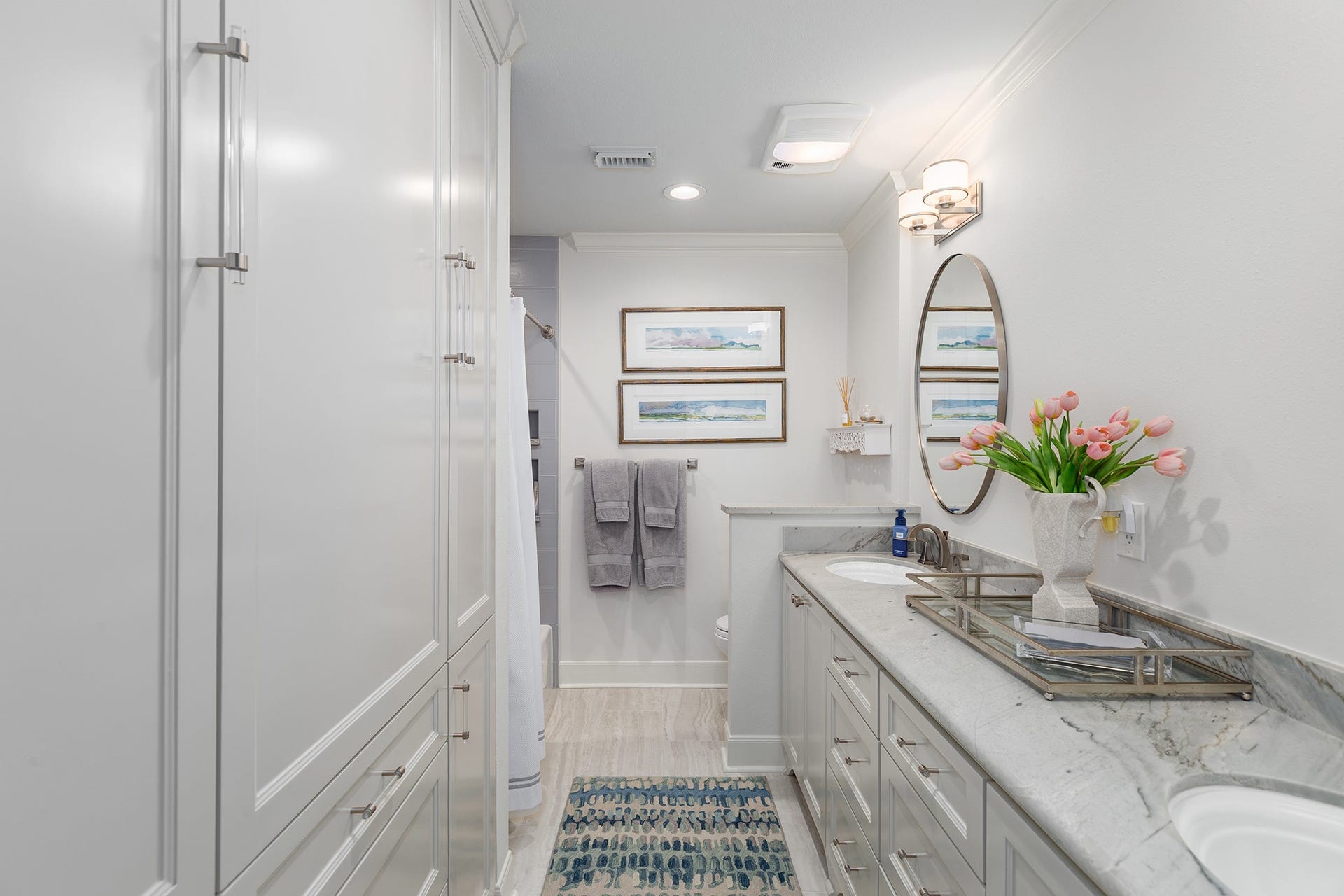 906 Eva Drive, Katy, TX 77493 Great use of space throughout all rooms, standing shower/tub combo can be found here. Counters are sea pearl quartzite