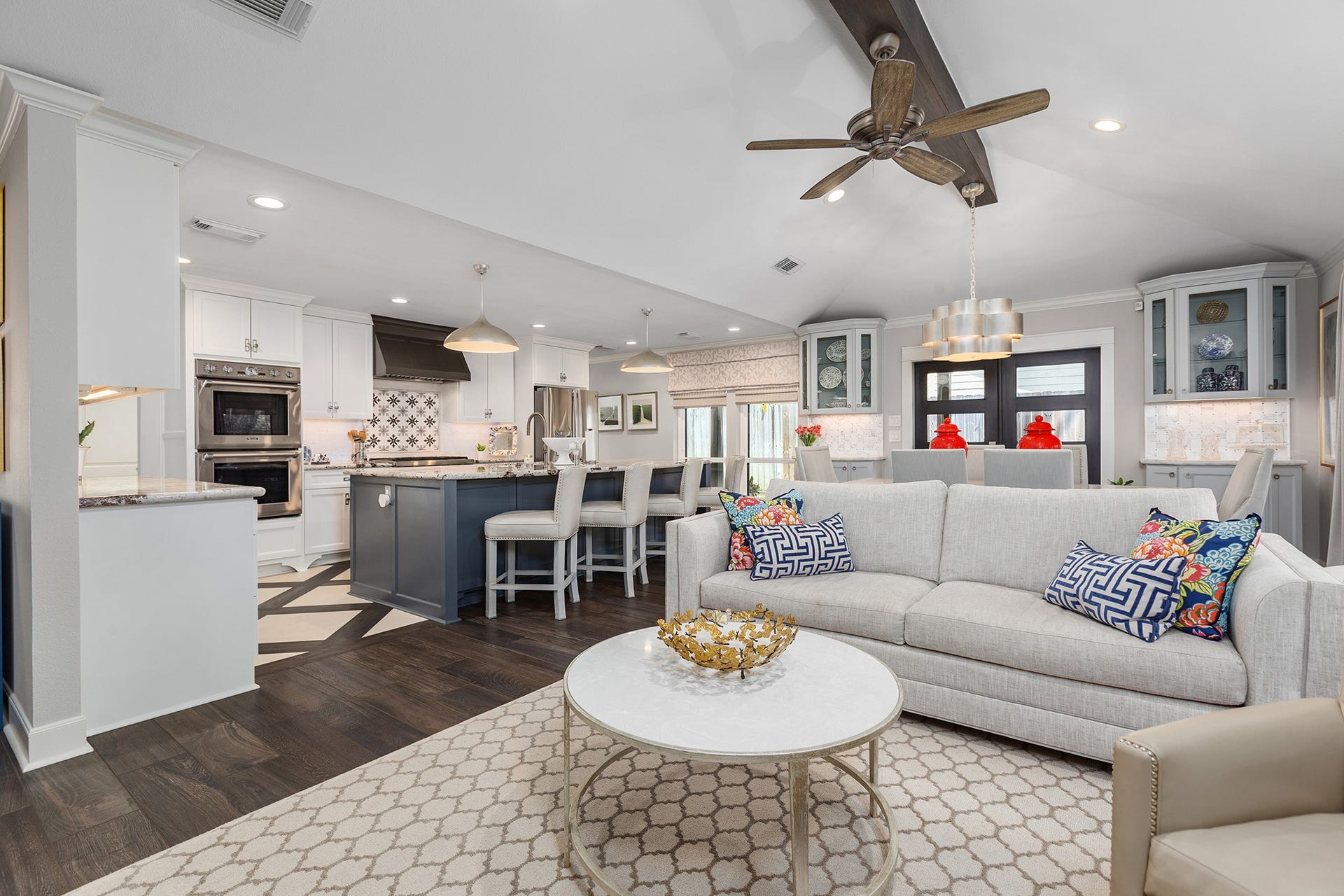 906 Eva Drive, Katy, TX 77493 Kitchen opens up to family gathering areas, seamless tile floors throughout.