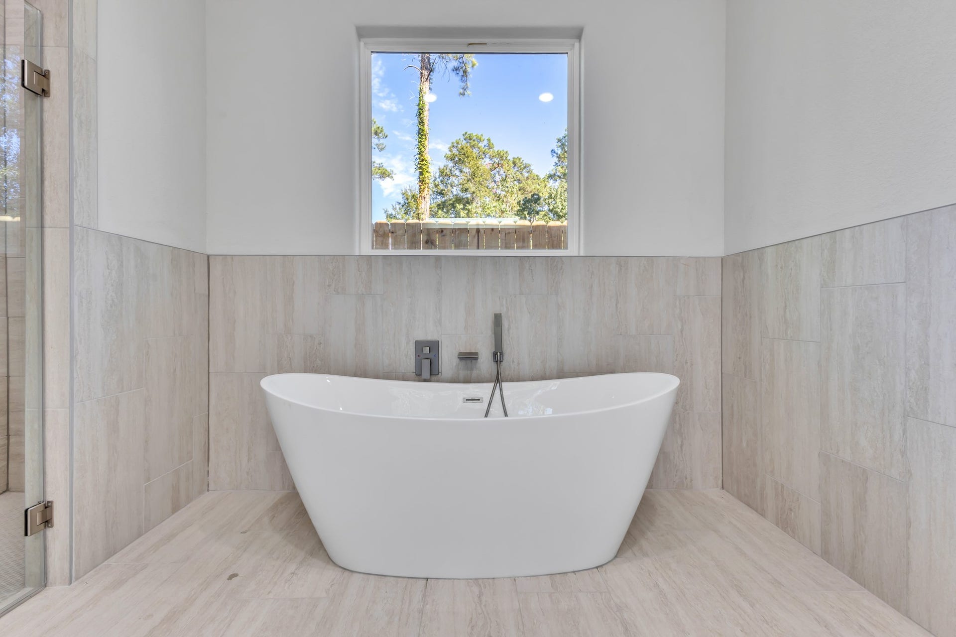 Freestanding Soaking Tub