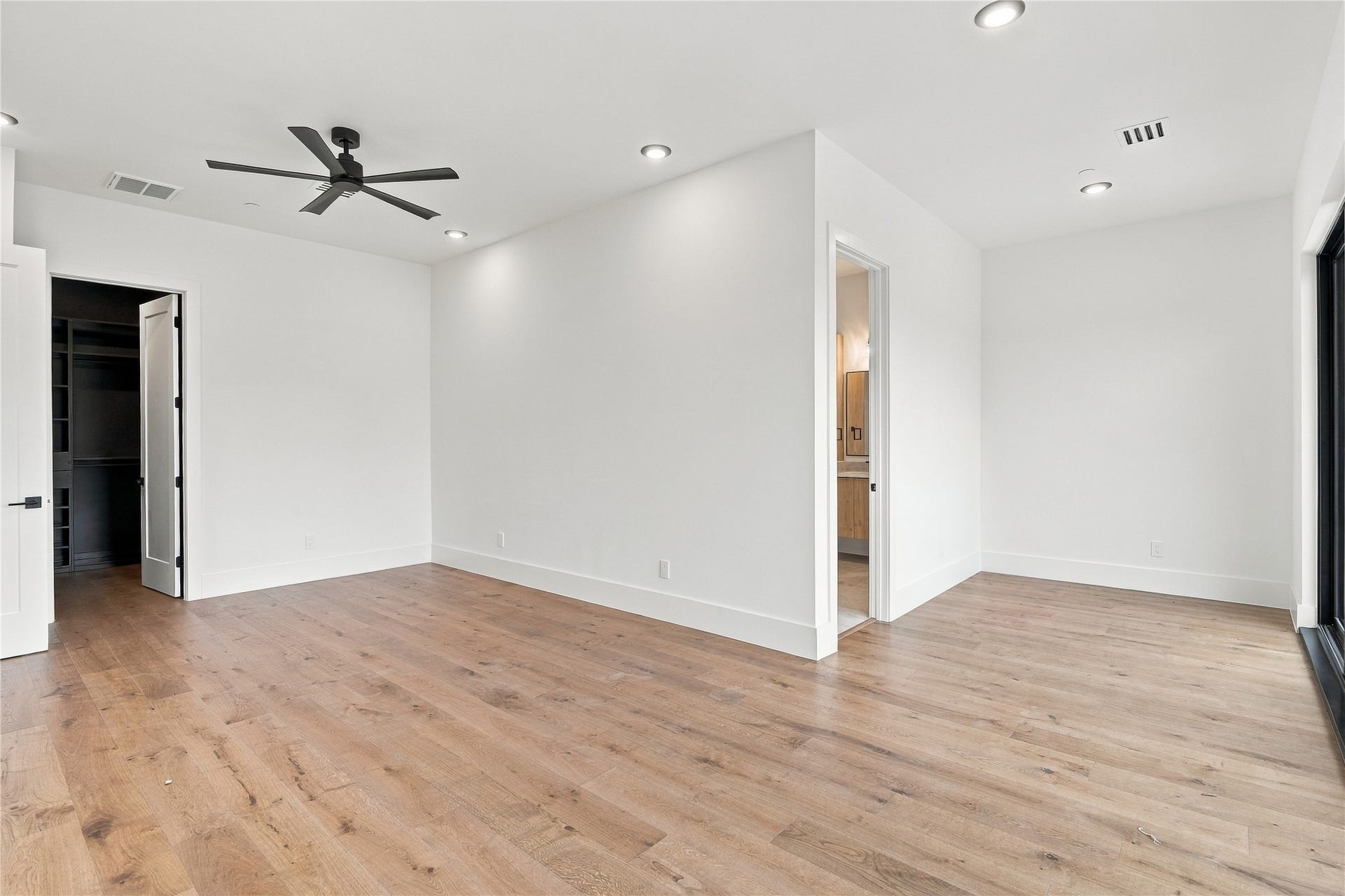 4629 Pine Street, Bellaire, TX 77401 4629 Pine Street, Bellaire, TX 77401