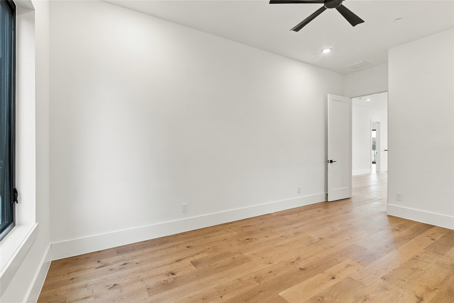 4629 Pine Street, Bellaire, TX 77401 4629 Pine Street, Bellaire, TX 77401