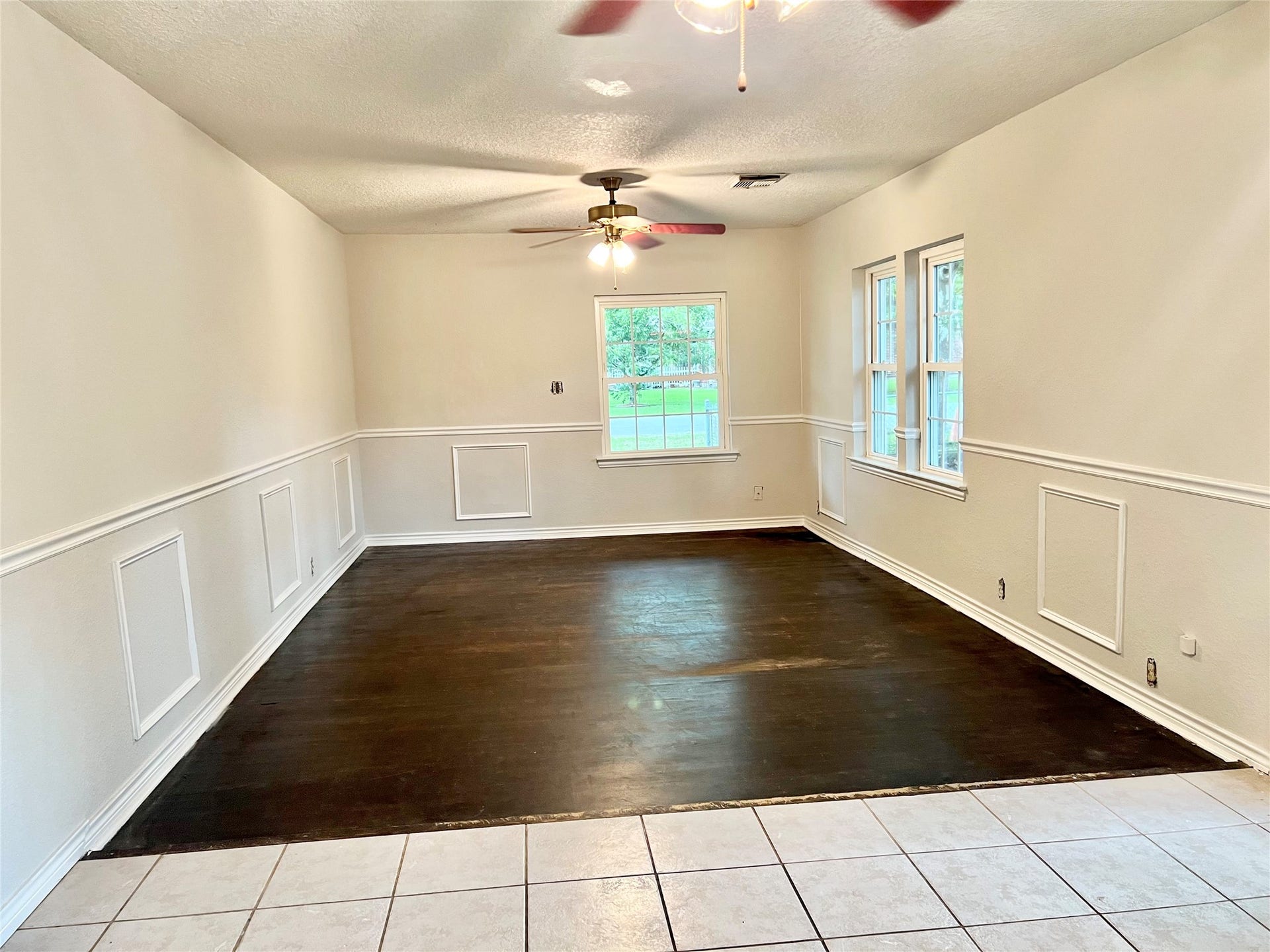 14414 2nd Street Street, Santa Fe, TX 77517 Beautiful hardwood flooring is in several rooms.