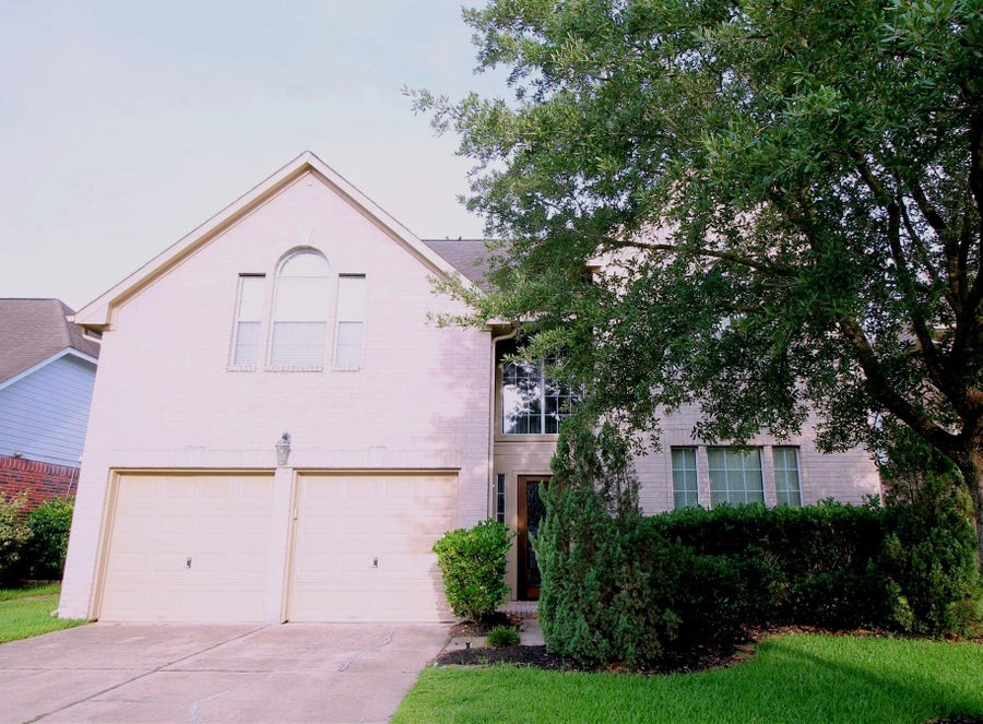 Property photo for 1118 Oxford Mills Lane, Sugar Land, TX
