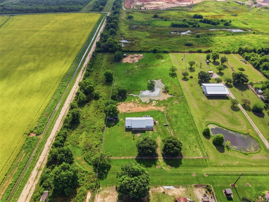 Property photo for 3834 Quail Hollow Drive, Brookshire, TX