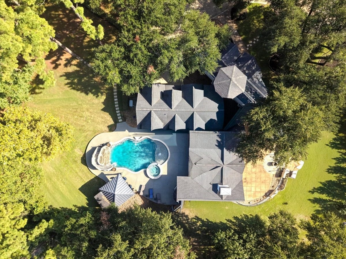 8514 Haven Way, Tomball, TX 77375 8514 Haven Way, Tomball, TX 77375