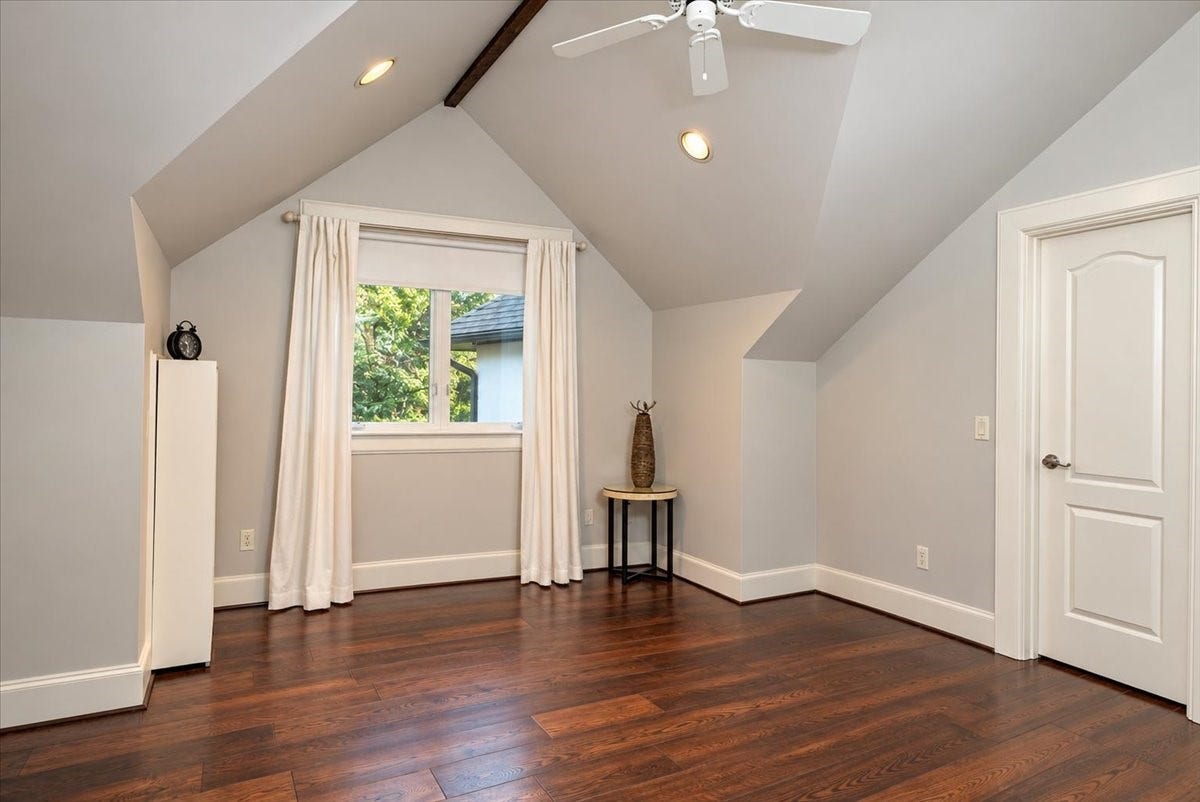 8514 Haven Way, Tomball, TX 77375 Another secondary bedroom upstairs.
