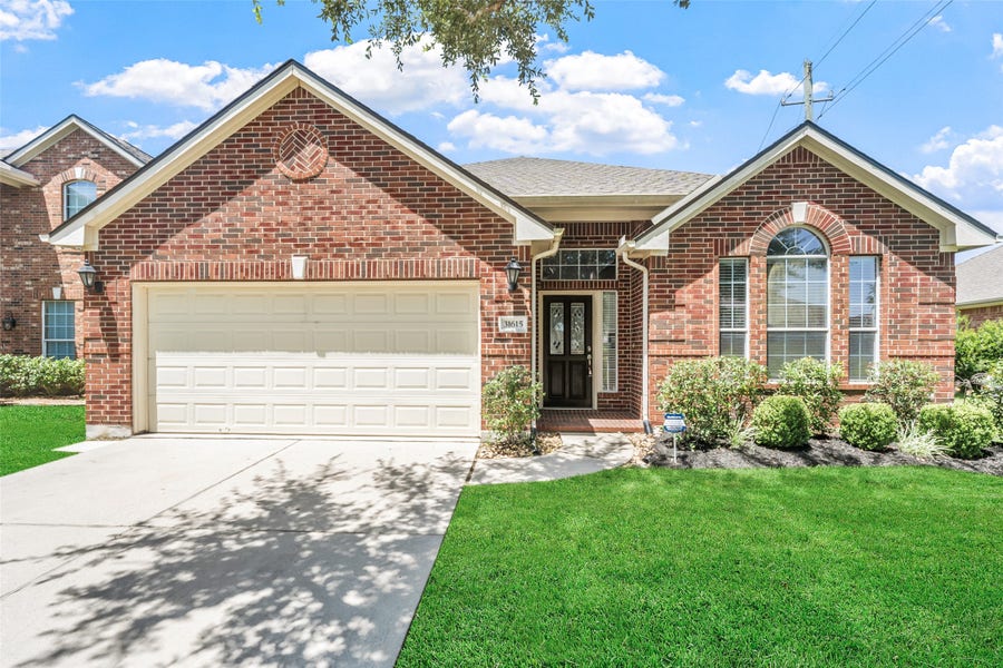 Property photo for 31615 Summit Springs Lane, Spring, TX