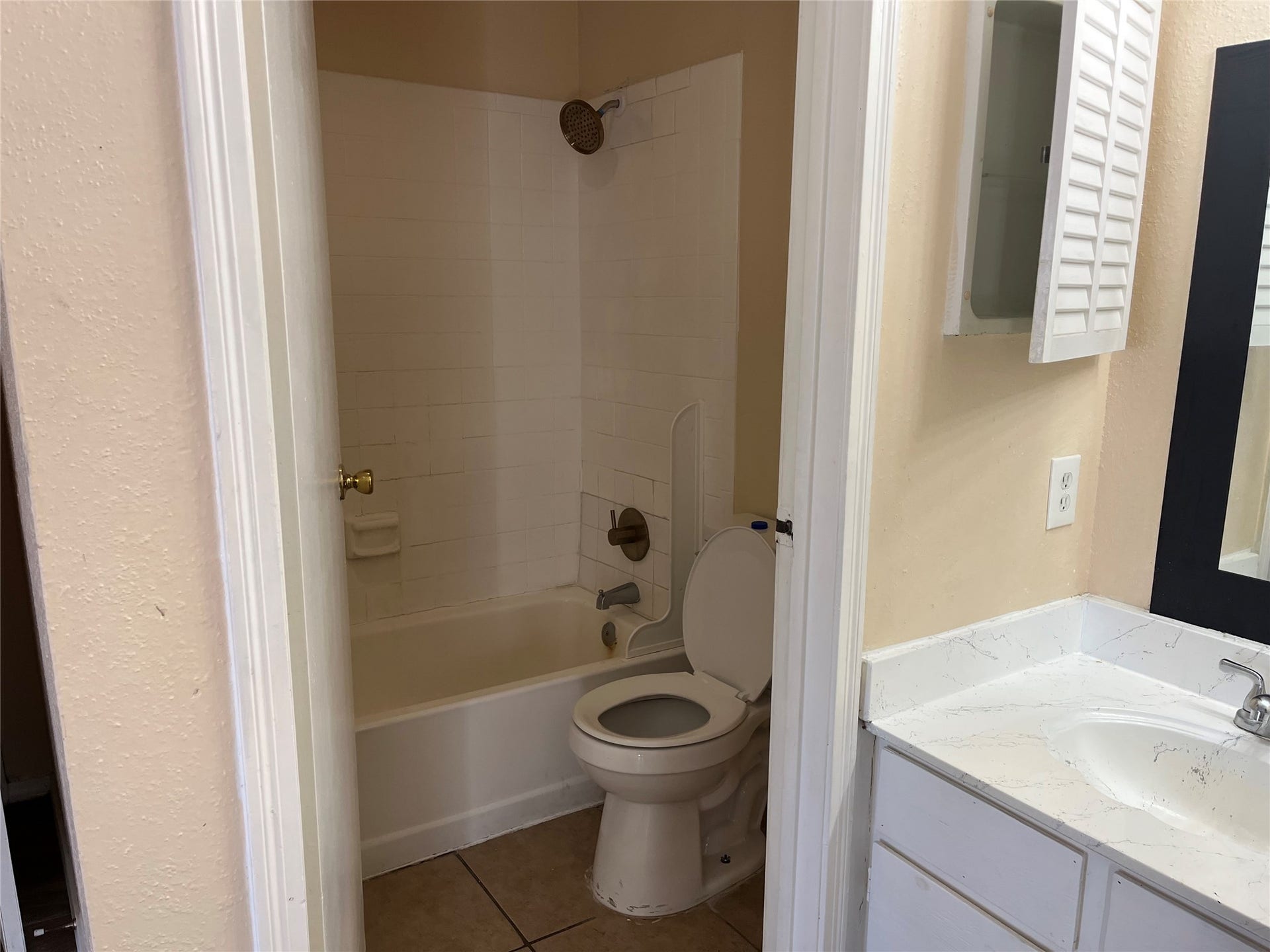 12500 Sandpiper Drive, #76, Houston, TX 77035