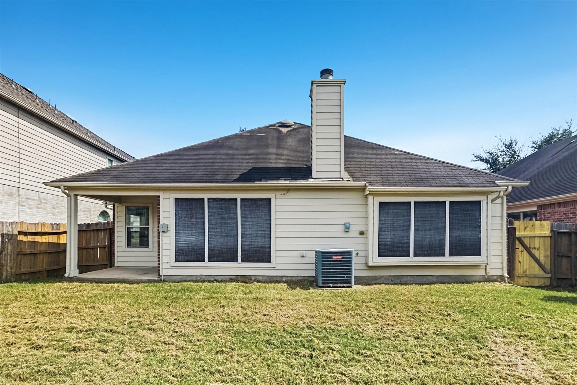 2718 Darby Brook Drive, Fresno, TX 77545 2718 Darby Brook Drive, Fresno, TX 77545