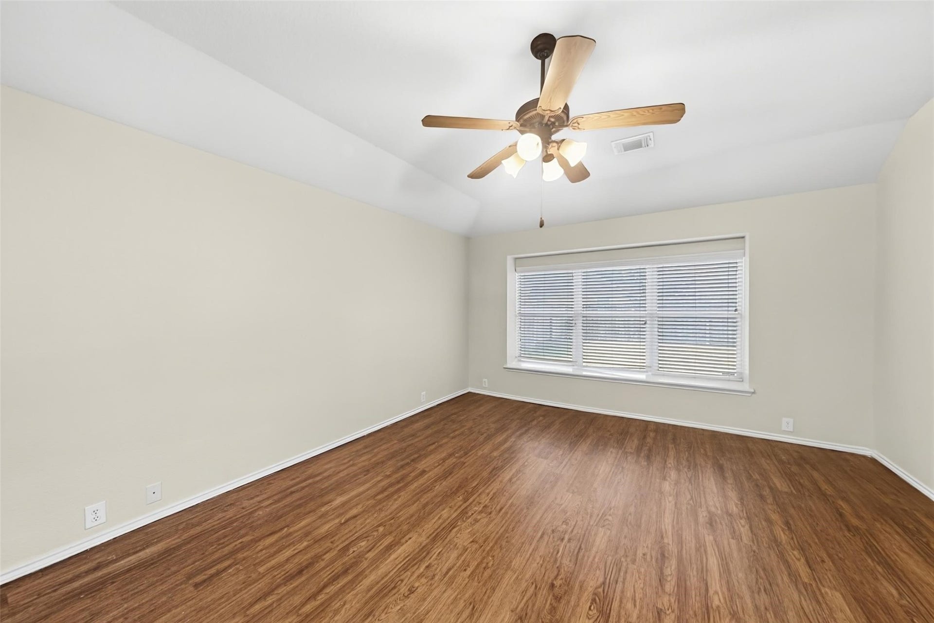 2718 Darby Brook Drive, Fresno, TX 77545 2718 Darby Brook Drive, Fresno, TX 77545