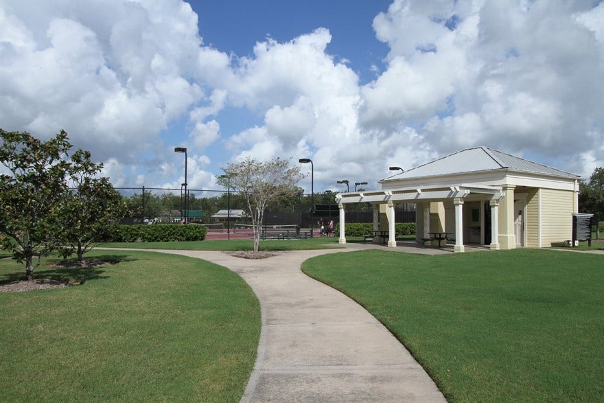 2843 Five Oaks Drive, Missouri City, TX 77459 Sienna makes it easy to stay active with lighted tennis courts ready for a friendly match, a little competition or an evening game after the sun goes down.