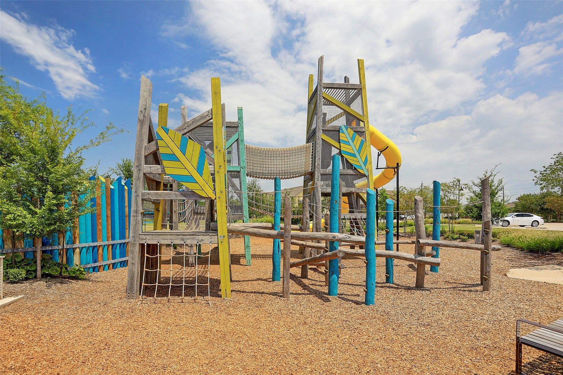 2843 Five Oaks Drive, Missouri City, TX 77459 The playground at Sawmill Lake Club is phenomenal with lots of room for fun and games. Let their imagination run as wild as they will in this fantastic park!