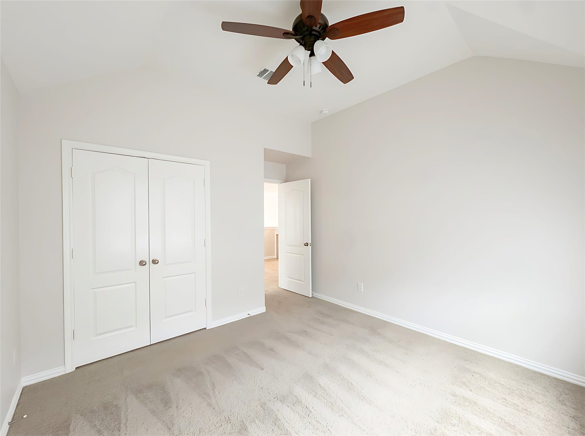 662 W Linnwood Drive, Woodbranch, TX 77357 Bedroom 4