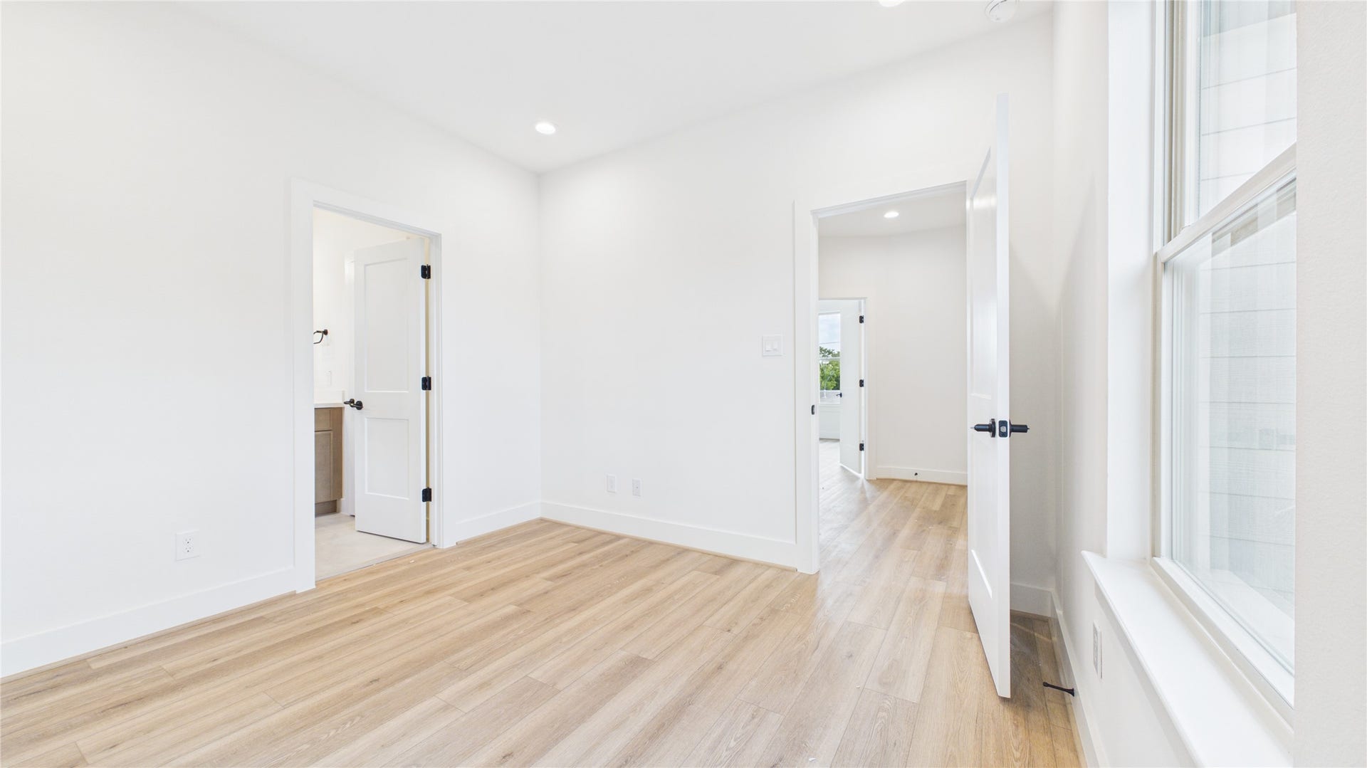 4203 Arlington Street, Houston, TX 77018 Third floor