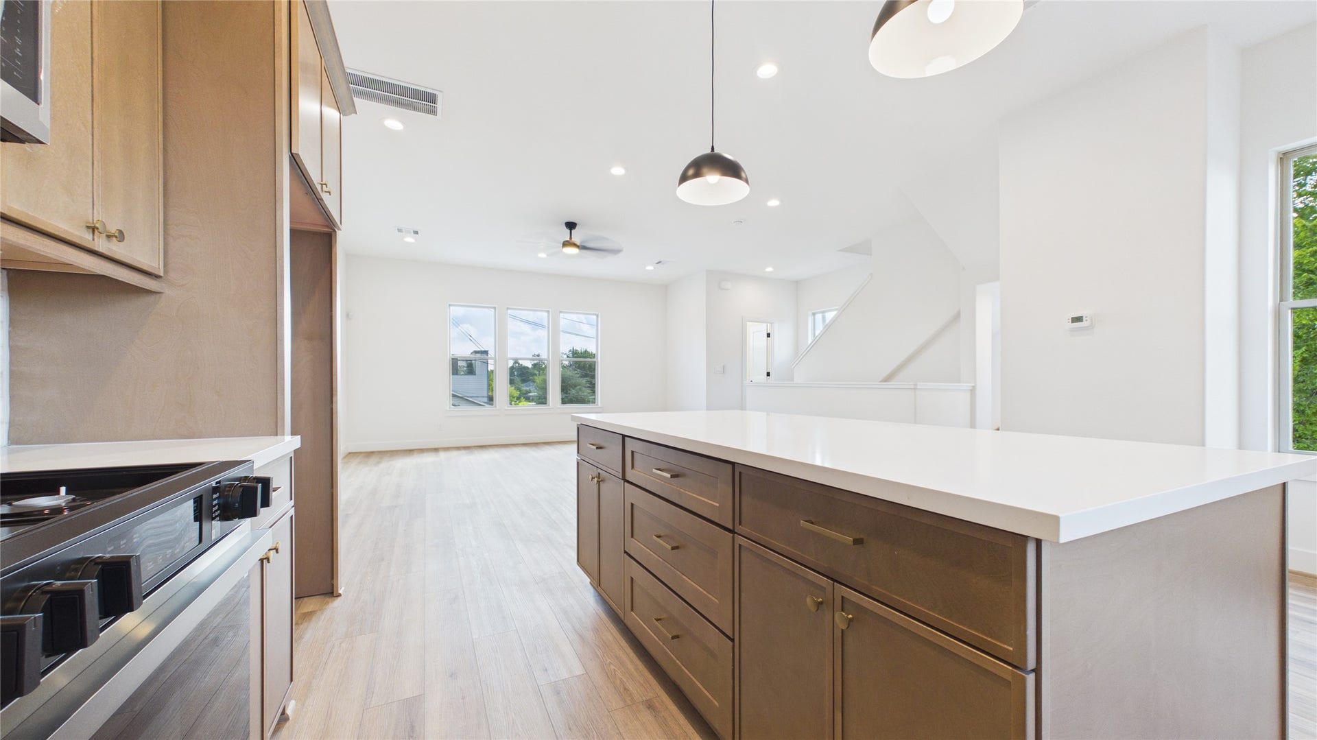 4203 Arlington Street, Houston, TX 77018 4203 Arlington Street, Houston, TX 77018