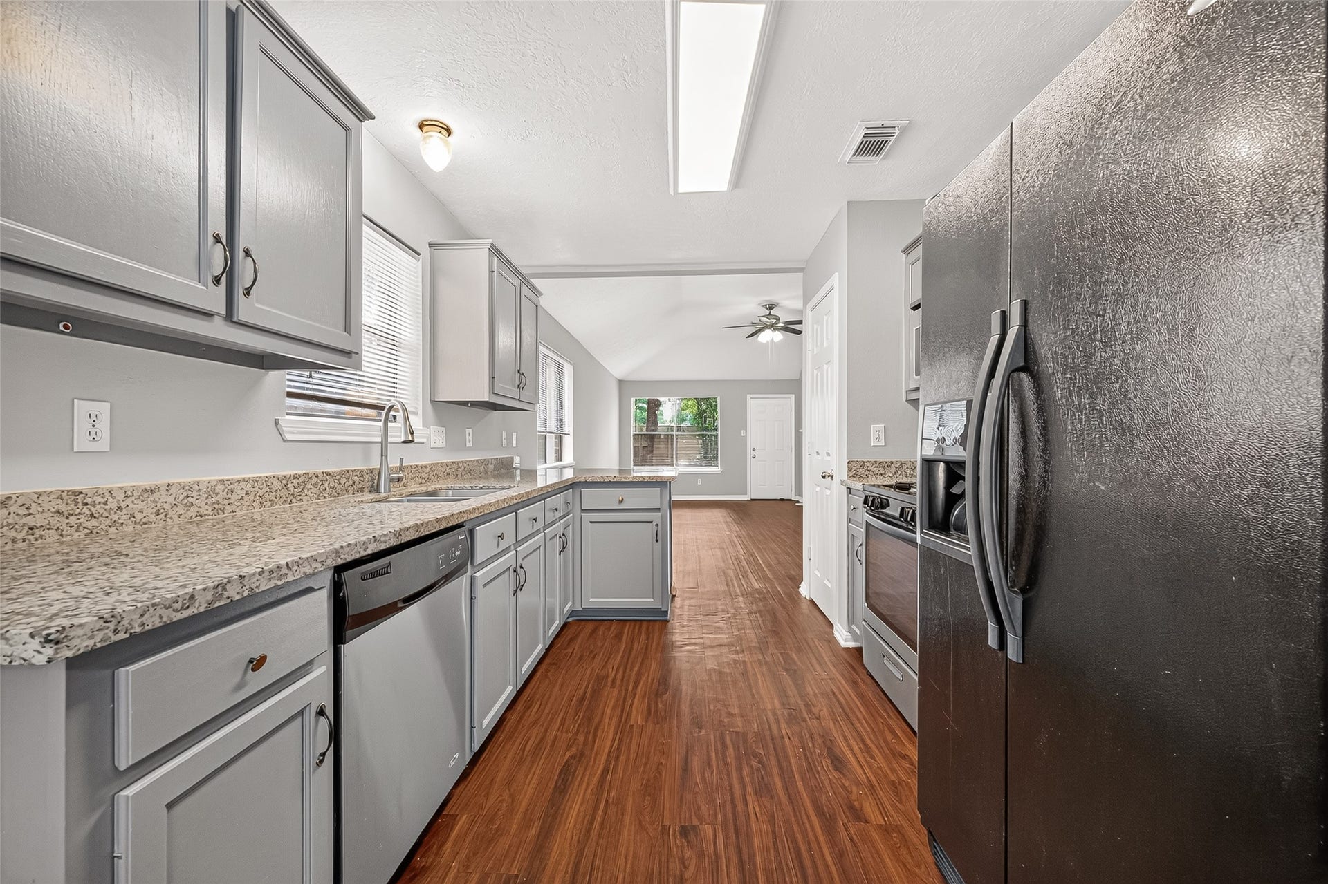 14418 Golden Cypress Lane, Cypress, TX 77429 Refrigerator not included