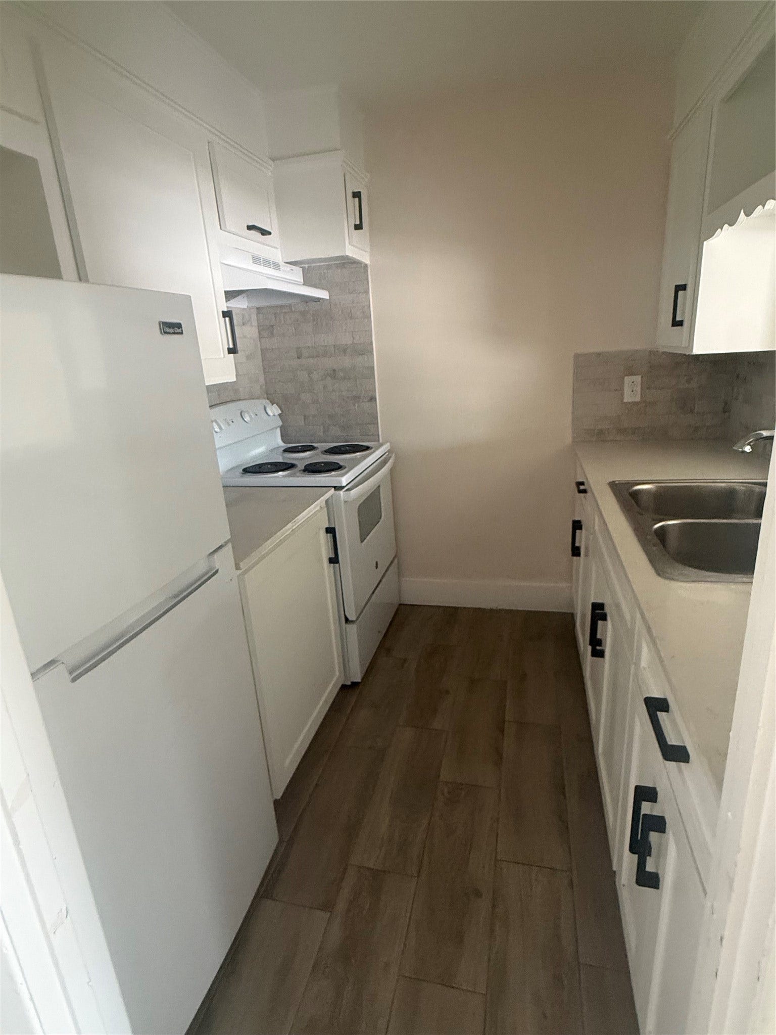 705 N Main Street, #I, Galena Park, TX 77547 Kitchen