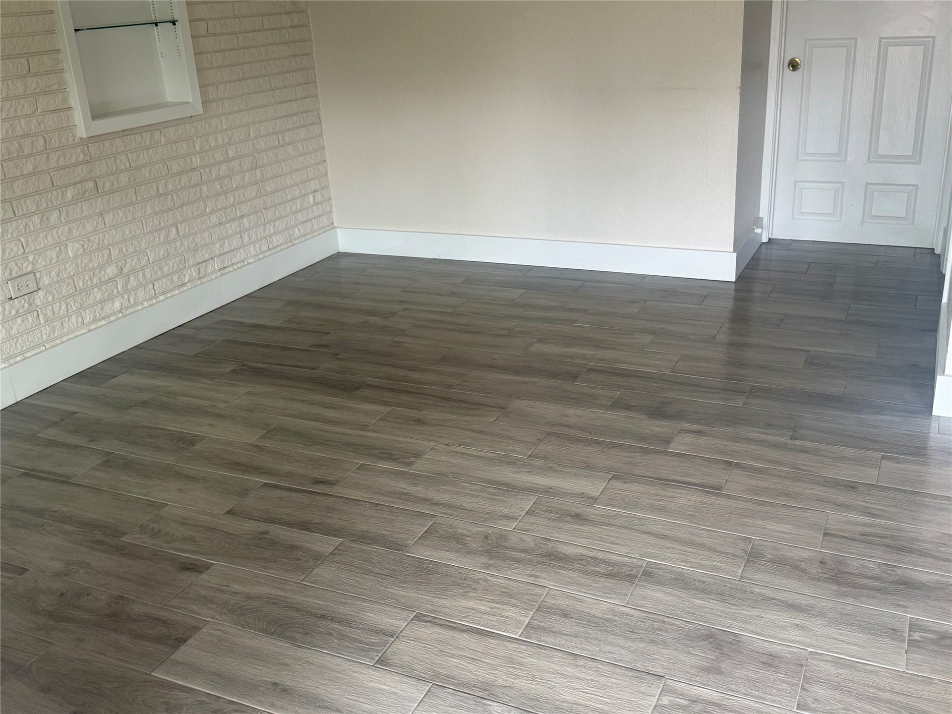 705 N Main Street, #I, Galena Park, TX 77547 Living room