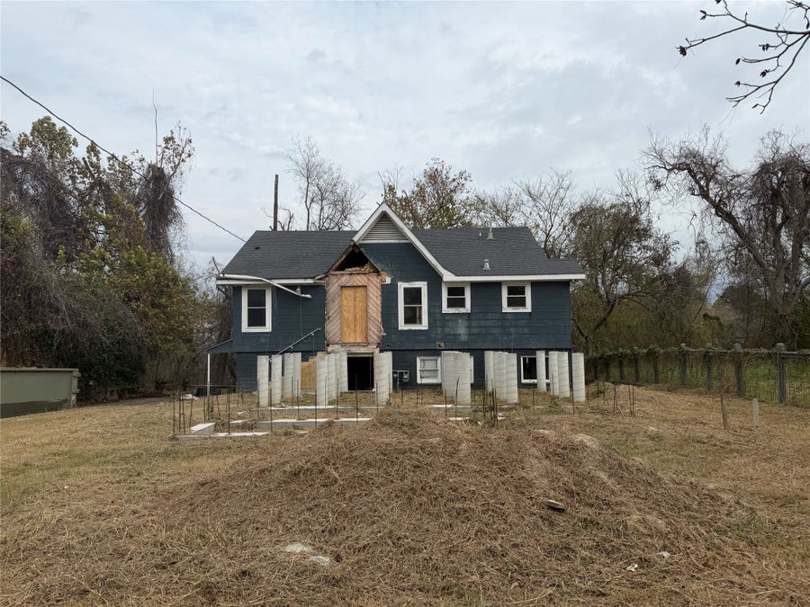 Property photo for 611 Mathis Street, Houston, TX