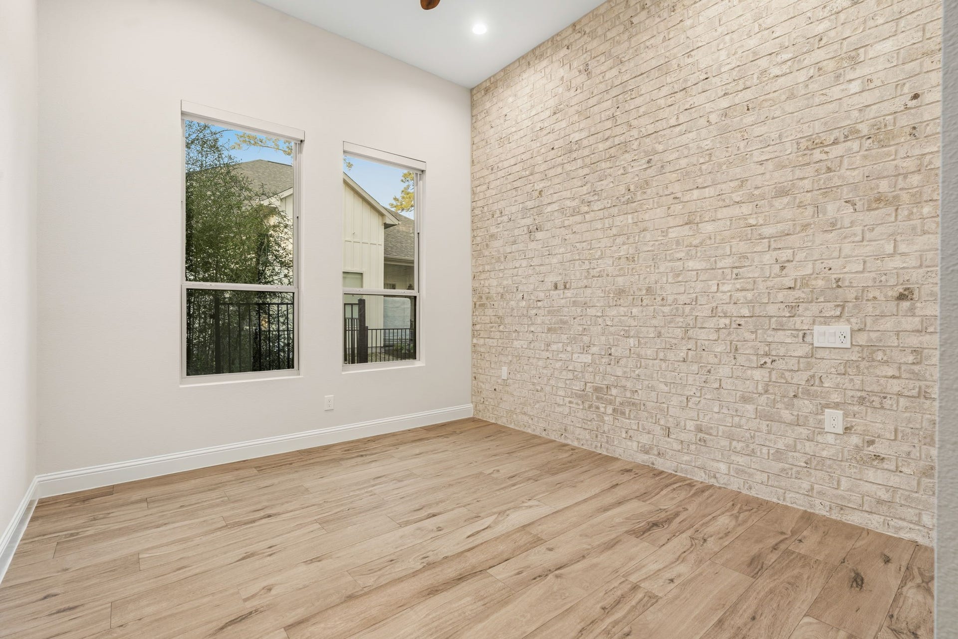 25202 Tara Bend Court, Tomball, TX 77375 secondary bedroom