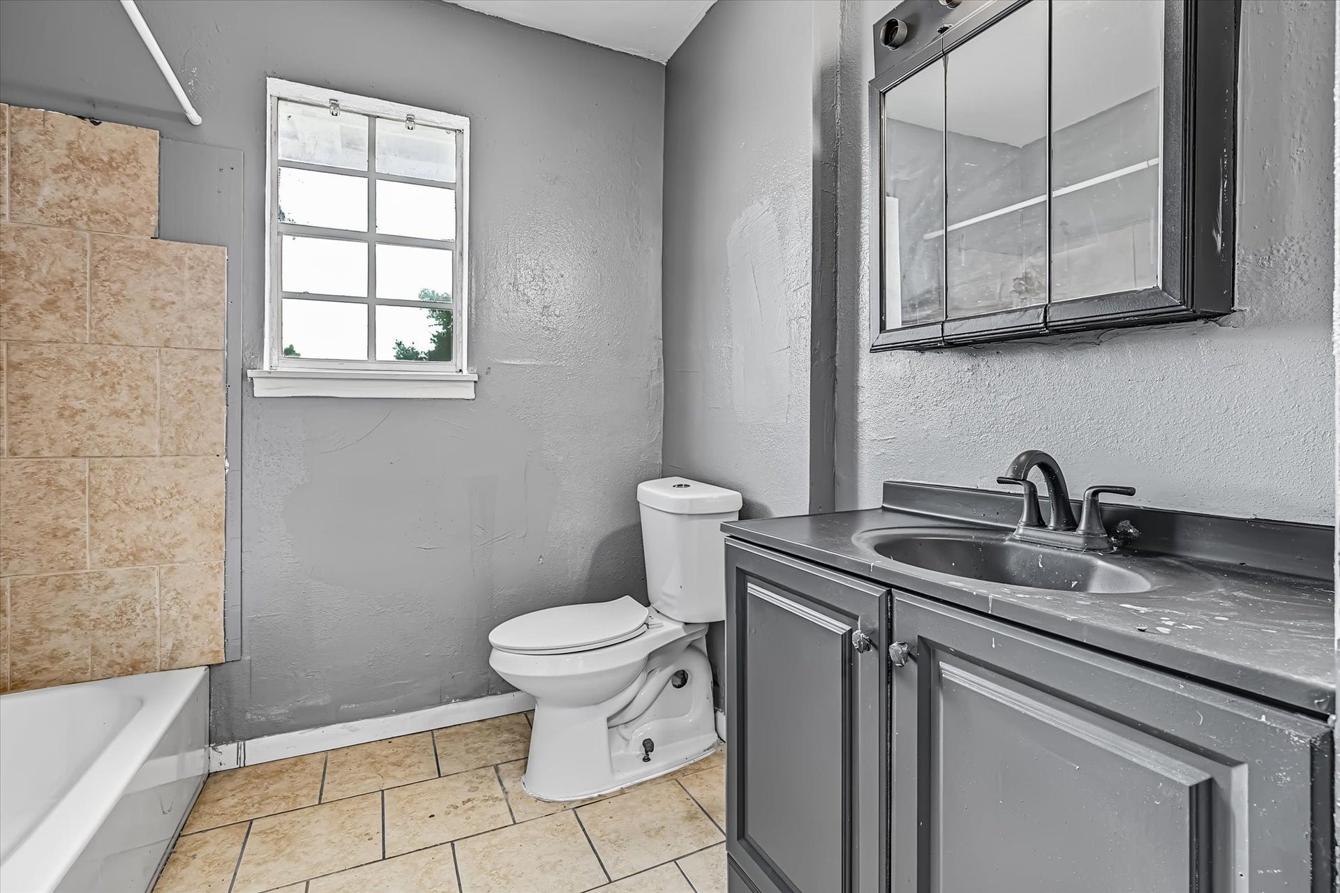 5534 Arapahoe Street, #4, Houston, TX 77020 5534 Arapahoe Street, #4, Houston, TX 77020