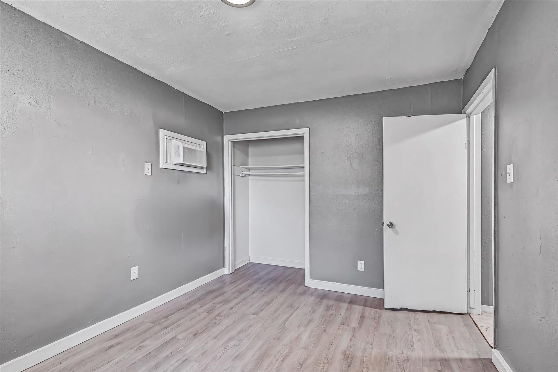 5534 Arapahoe Street, #4, Houston, TX 77020 5534 Arapahoe Street, #4, Houston, TX 77020