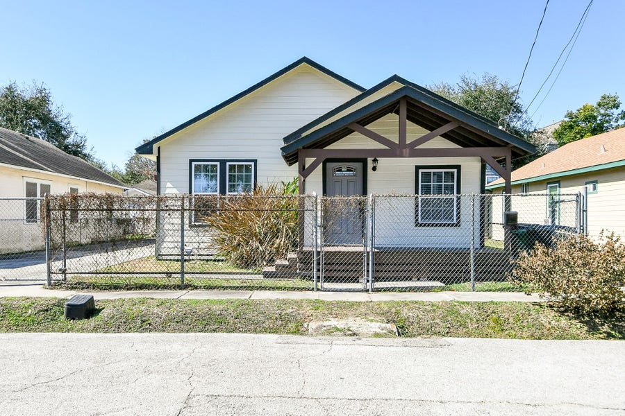Property photo for 2119 Carter Street, Houston, TX