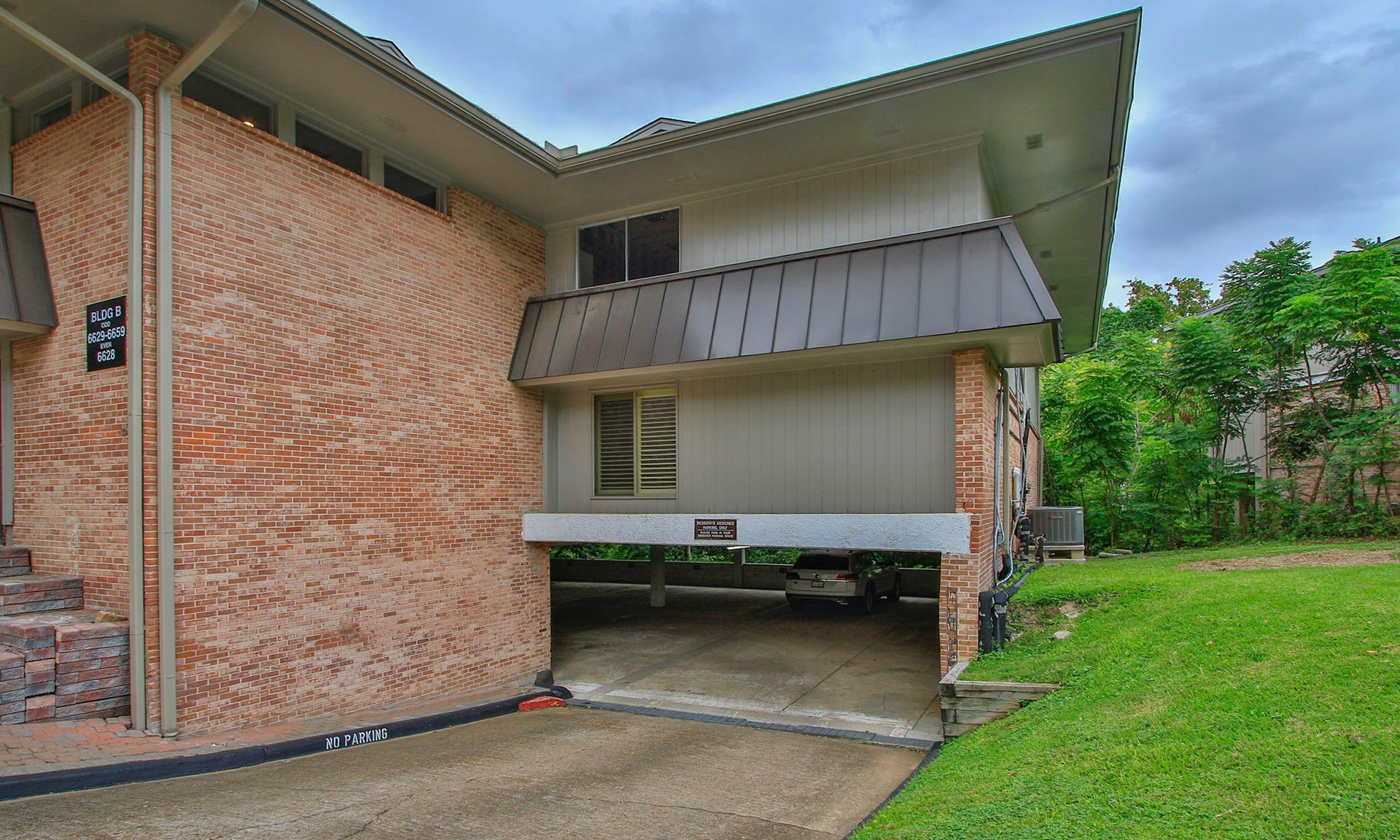 6663 Bayou Glen Road, Houston, TX 77057 6663 Bayou Glen Road, Houston, TX 77057