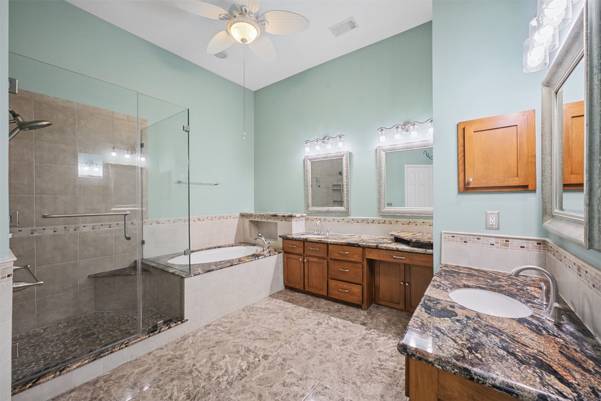 116 N Acacia Park Circle, The Woodlands, TX 77832 116 N Acacia Park Circle, The Woodlands, TX 77832