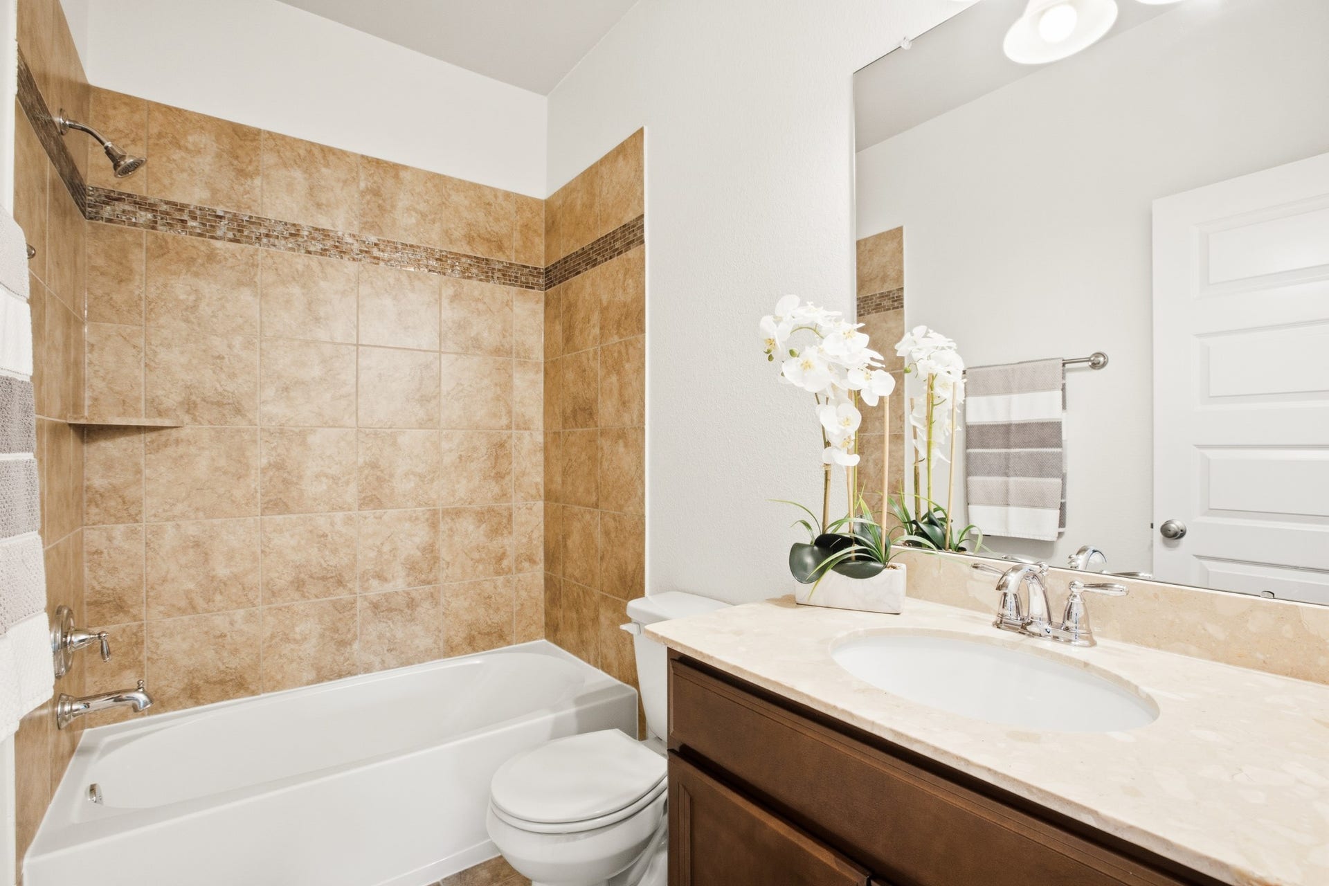 6639 Brady Springs Lane, Sugar Land, TX 77479 Bathroom 3