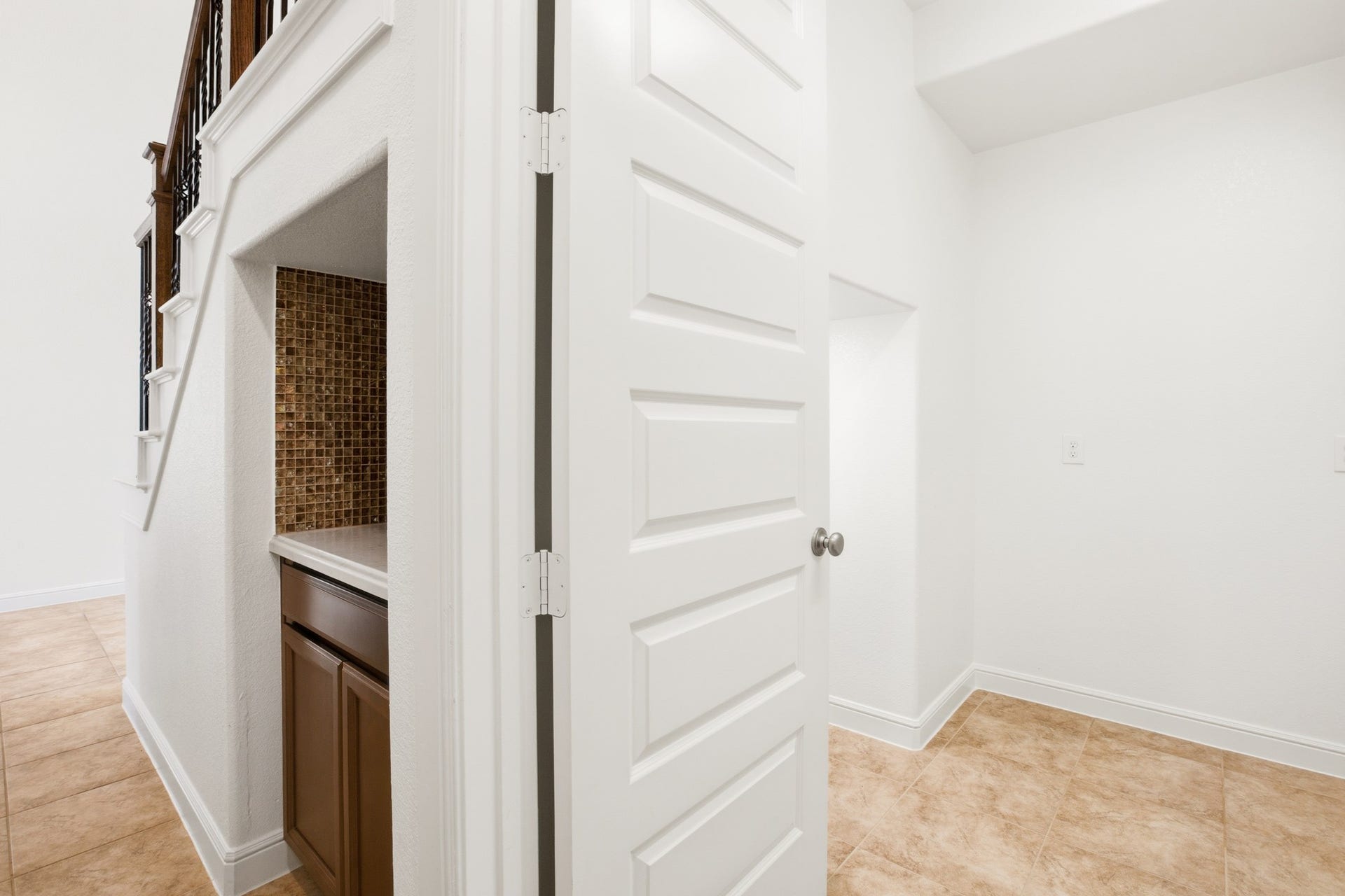 6639 Brady Springs Lane, Sugar Land, TX 77479 Utility room