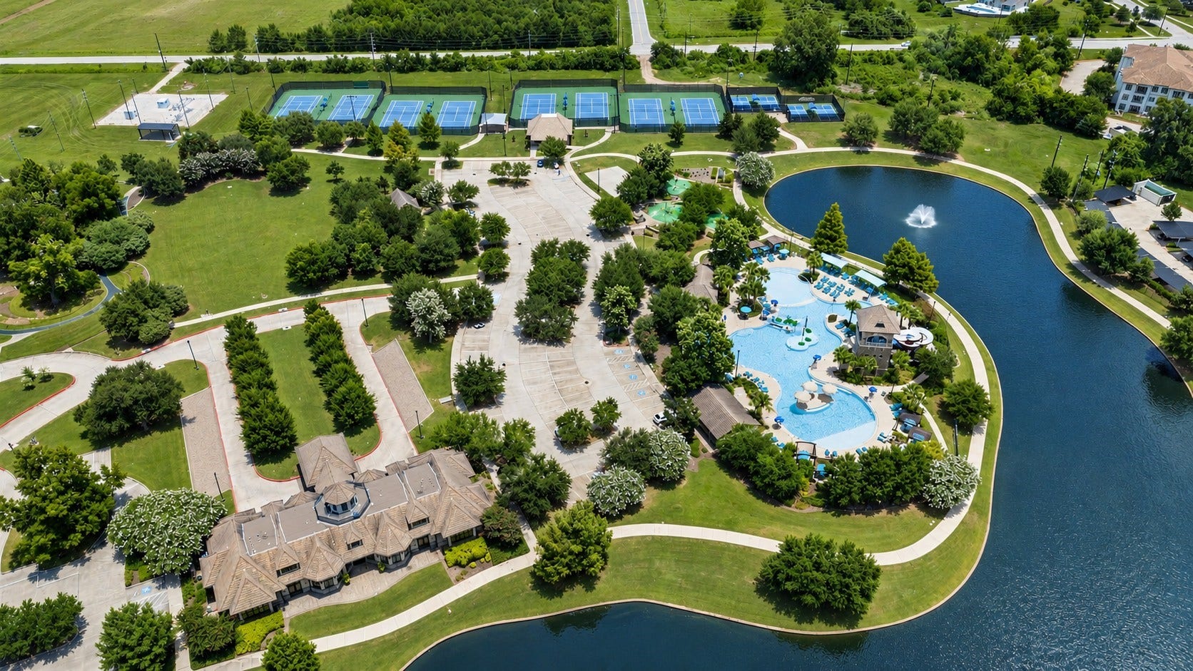 6639 Brady Springs Lane, Sugar Land, TX 77479 Riverstone park