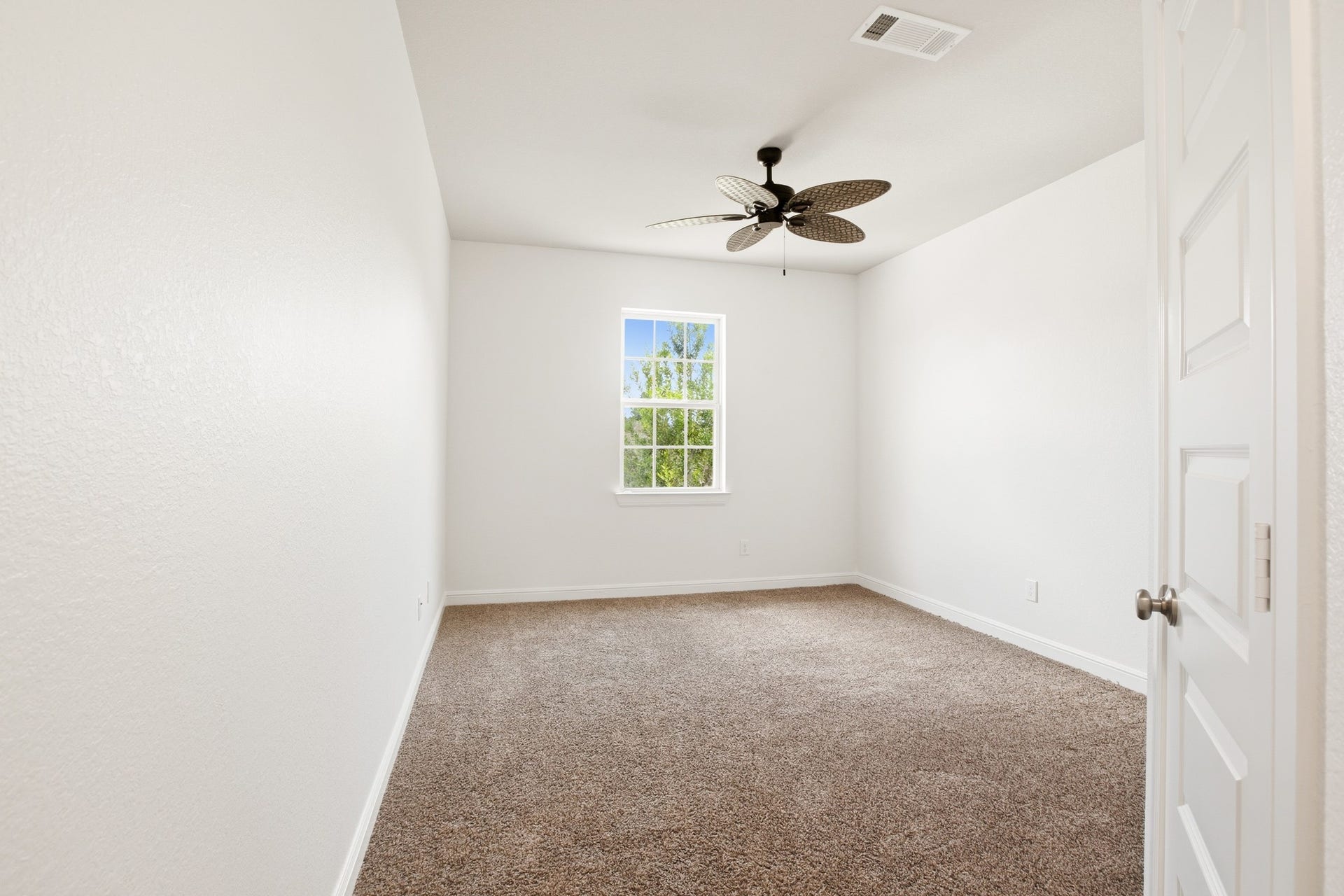 6639 Brady Springs Lane, Sugar Land, TX 77479 Bedroom 5