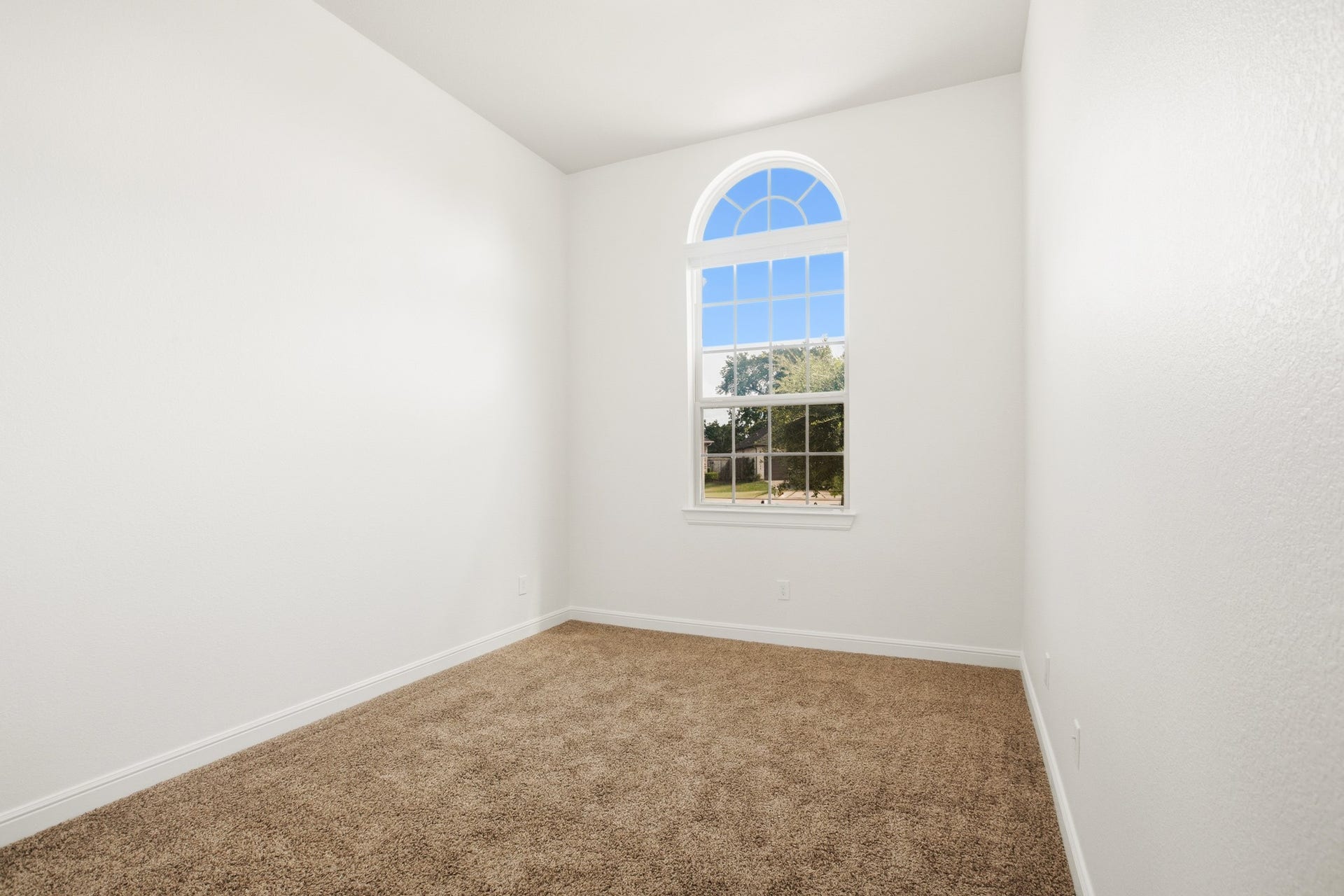 6639 Brady Springs Lane, Sugar Land, TX 77479 Bedroom 2 downstairs