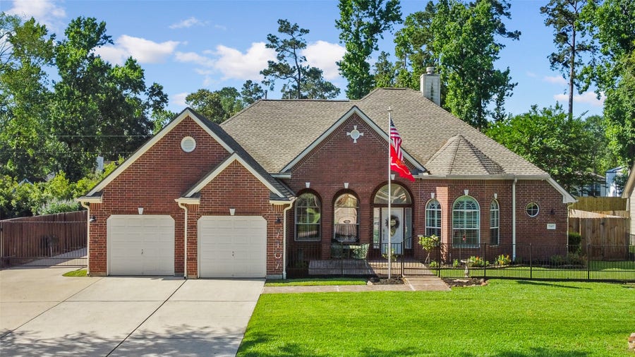 Property photo for 7107 Nickaburr Creek Drive, Magnolia, TX