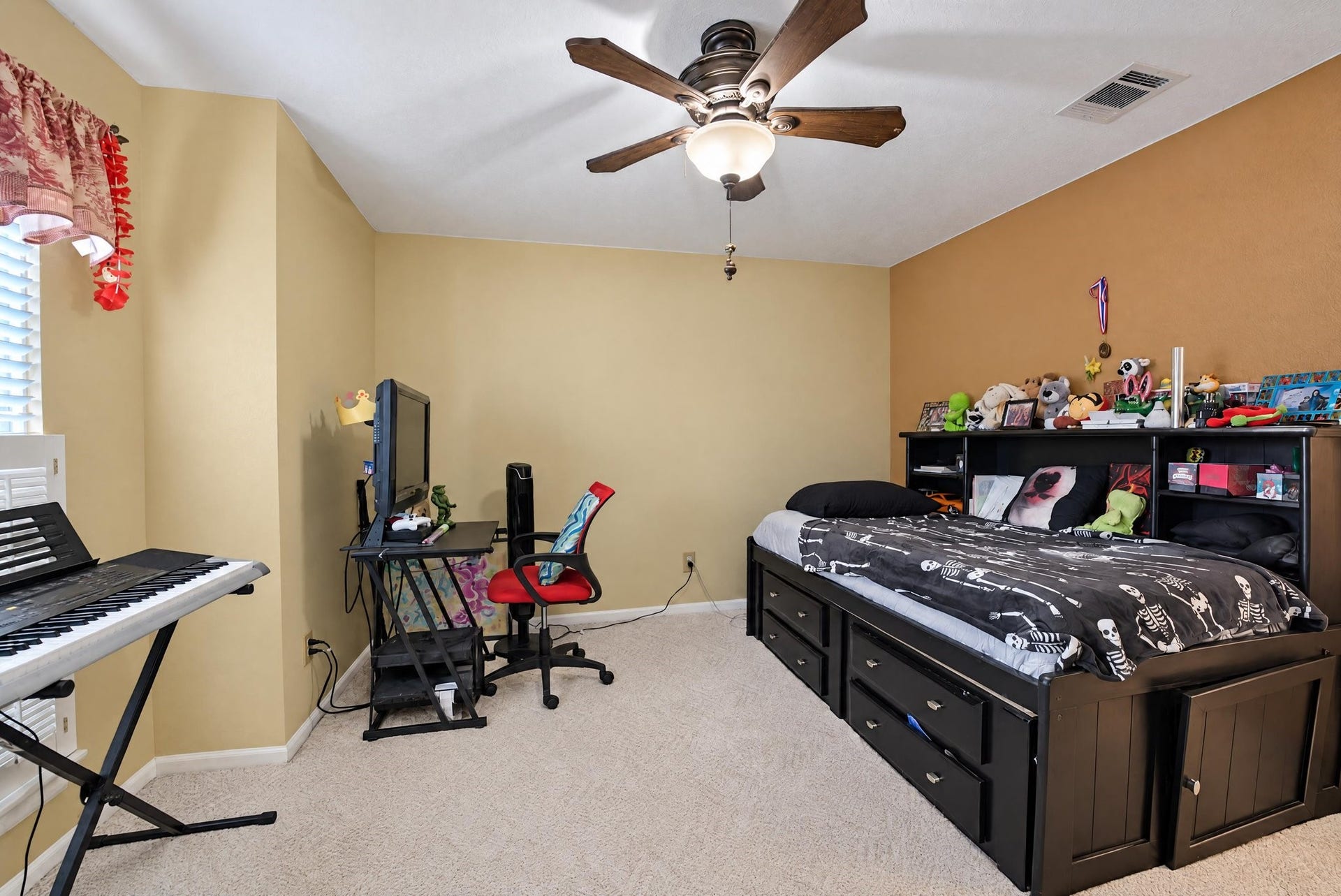 3815 Spruce Glen Drive, Kingwood, TX 77339 3815 Spruce Glen Drive, Kingwood, TX 77339