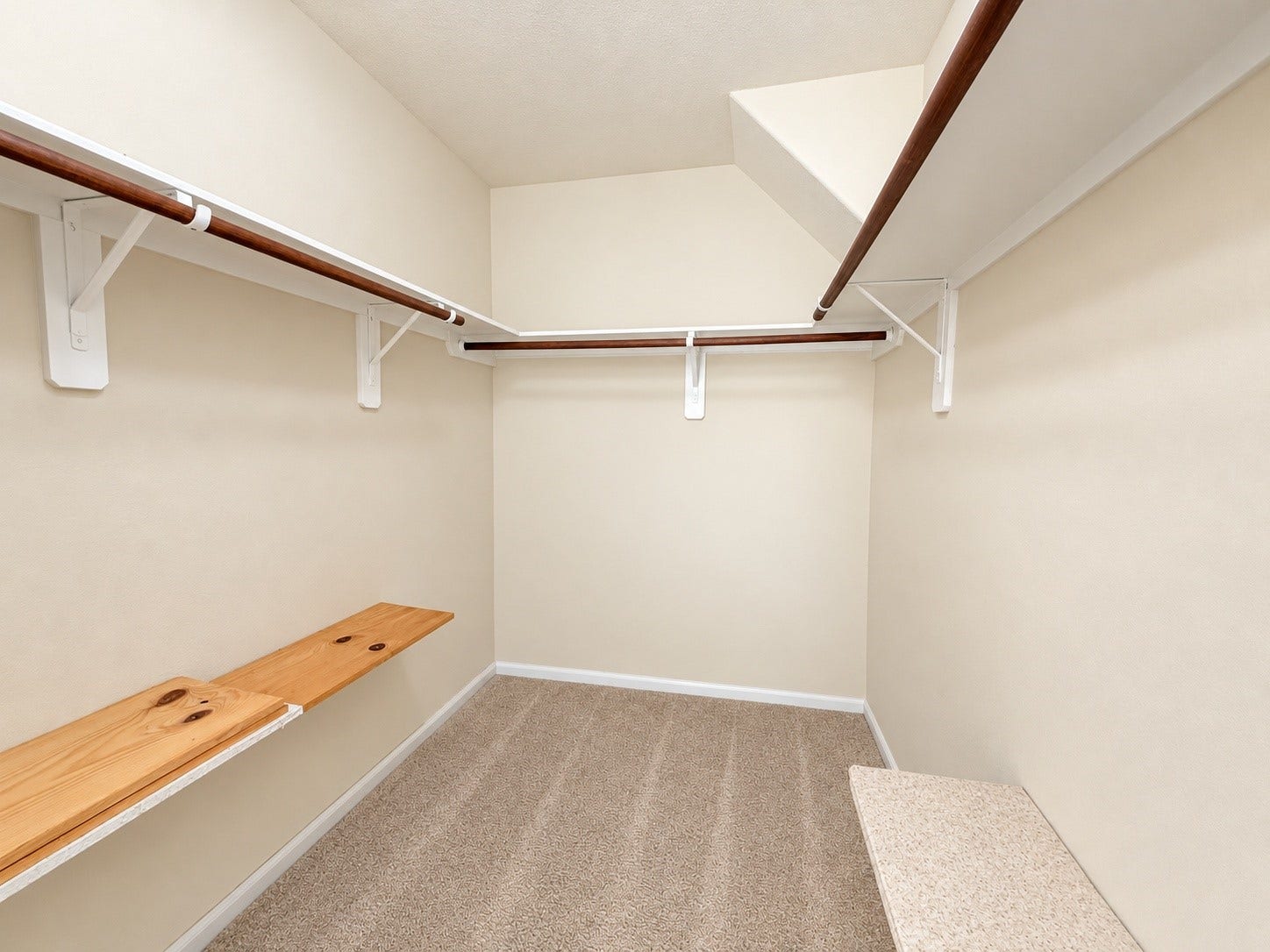 7510 Pavilion Drive, Houston, TX 77083 Master Closet